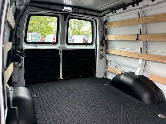 2024 GMC Savana Cargo 2500 Base