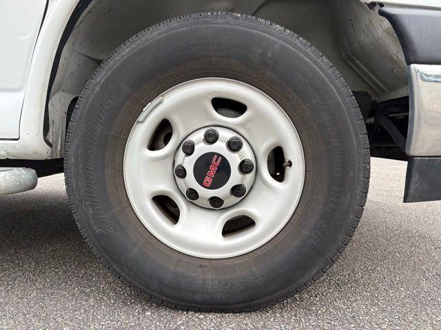 2024 GMC Savana Cargo 2500 Base