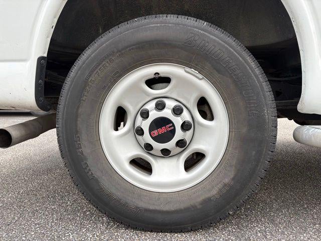 2024 GMC Savana Cargo 2500 Base