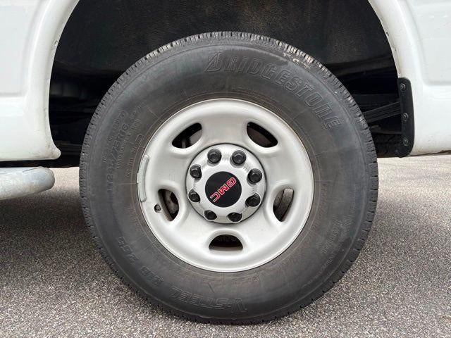 2024 GMC Savana Cargo 2500 Base