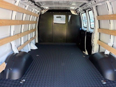 2025 GMC Savana Cargo Base