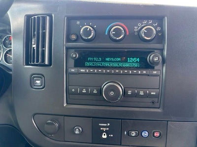 2025 GMC Savana Cargo Base