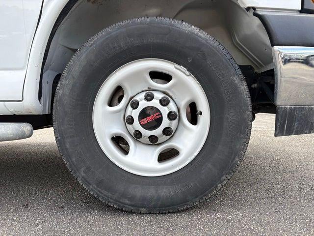 2024 GMC Savana Cargo 2500 Base