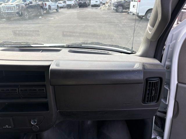2024 GMC Savana Cargo 2500 Base
