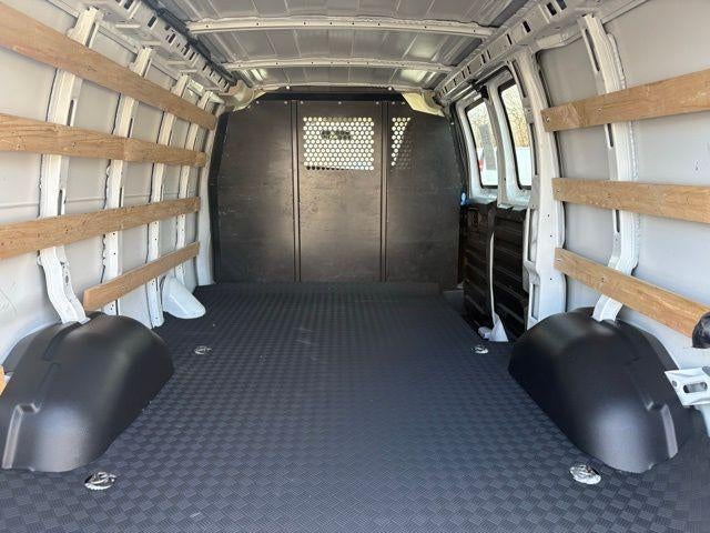 2024 GMC Savana Cargo 2500 Base