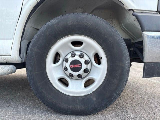 2024 GMC Savana Cargo 2500 Base