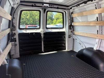 2025 GMC Savana Cargo Base