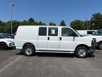 2025 GMC Savana Cargo Base