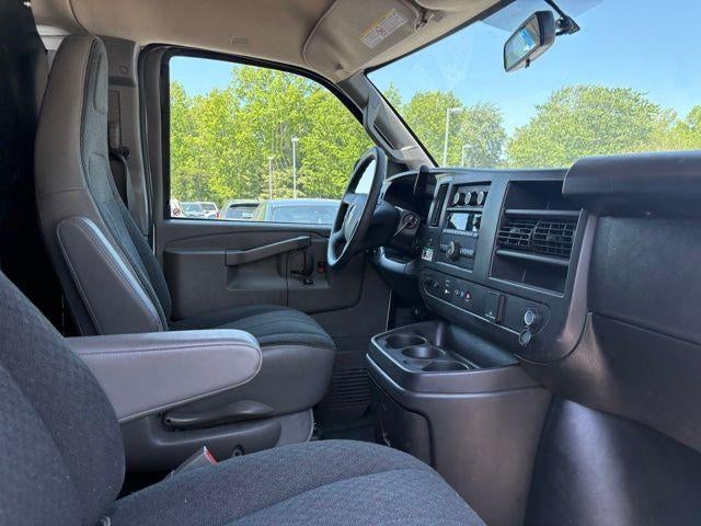 2024 GMC Savana Cargo 2500 Base