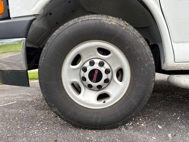 2024 GMC Savana Cargo 2500 Base