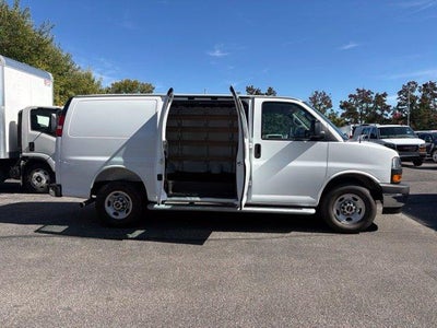 2025 GMC Savana Cargo Base