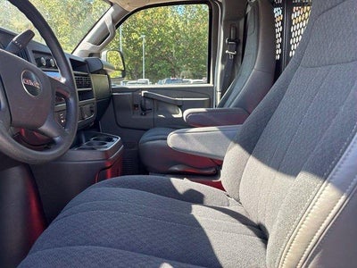 2025 GMC Savana Cargo Base