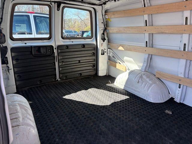 2024 GMC Savana Cargo 2500 Base