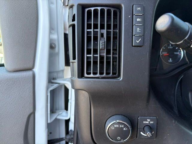 2024 GMC Savana Cargo 2500 Base