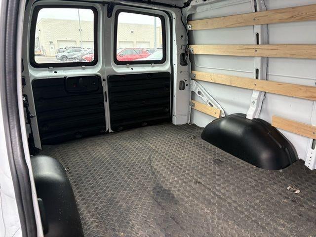 2024 GMC Savana Cargo 2500 Base
