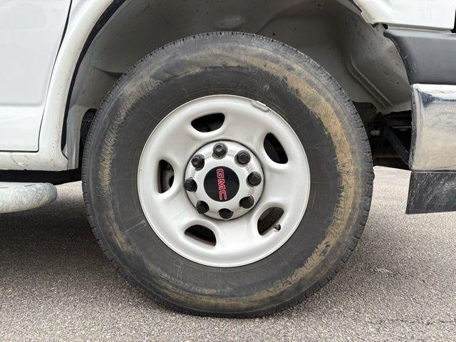 2024 GMC Savana Cargo 2500 Base