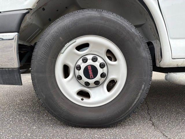 2024 GMC Savana Cargo 2500 Base