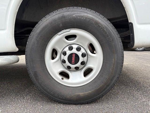 2024 GMC Savana Cargo 2500 Base