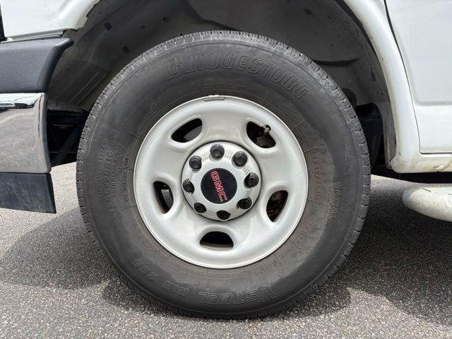 2024 GMC Savana Cargo 2500 Base