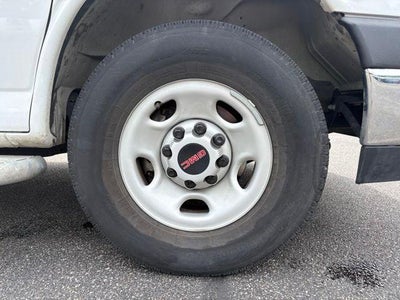 2024 GMC Savana Cargo 2500 Base