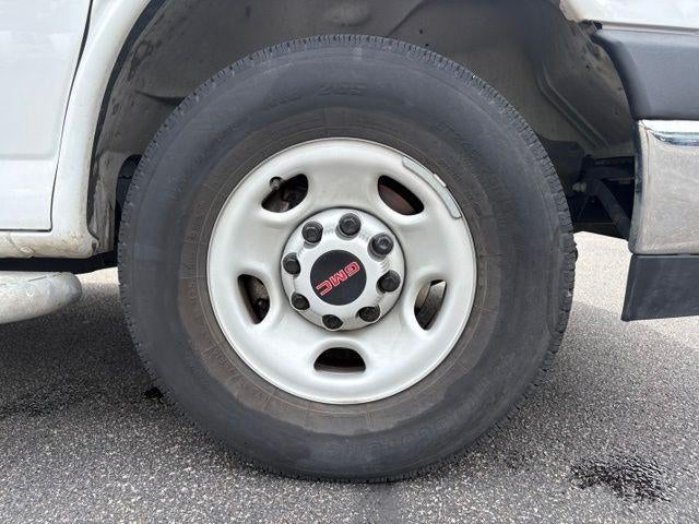 2024 GMC Savana Cargo 2500 Base