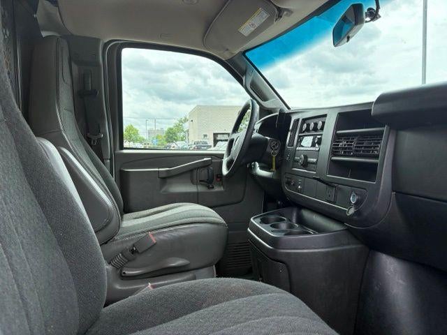 2024 GMC Savana Cargo 2500 Base