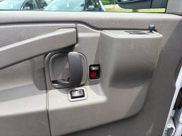 2024 GMC Savana Cargo 2500 Base