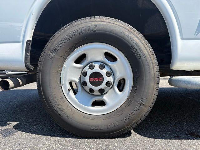 2024 GMC Savana Cargo 2500 Base