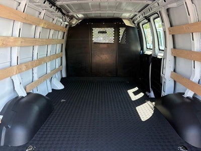 2024 GMC Savana Cargo 2500 Base