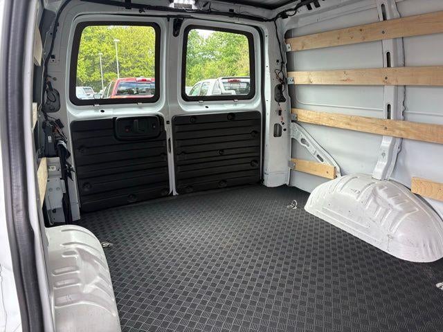 2024 GMC Savana Cargo 2500 Base