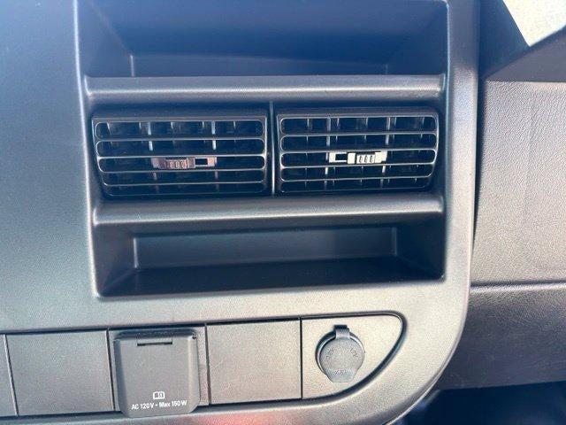 2025 GMC Savana Cargo Base