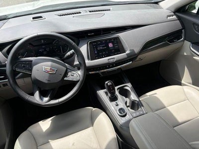 2023 Cadillac XT4 FWD Premium Luxury