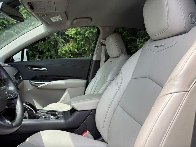 2023 Cadillac XT4 FWD Premium Luxury