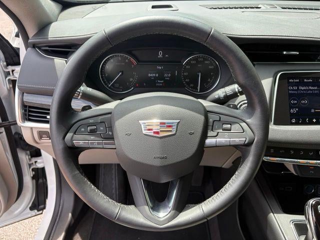 2023 Cadillac XT4 FWD Premium Luxury