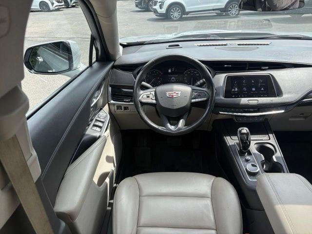 2021 Cadillac XT4 FWD Premium Luxury