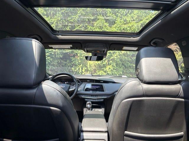 2023 Cadillac XT4 AWD Premium Luxury