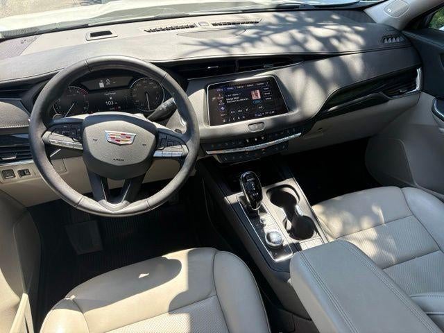2023 Cadillac XT4 AWD Premium Luxury