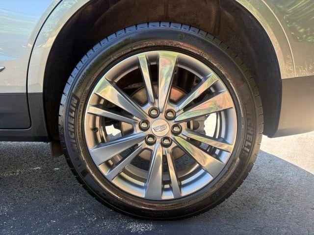 2024 Cadillac XT5 FWD Premium Luxury