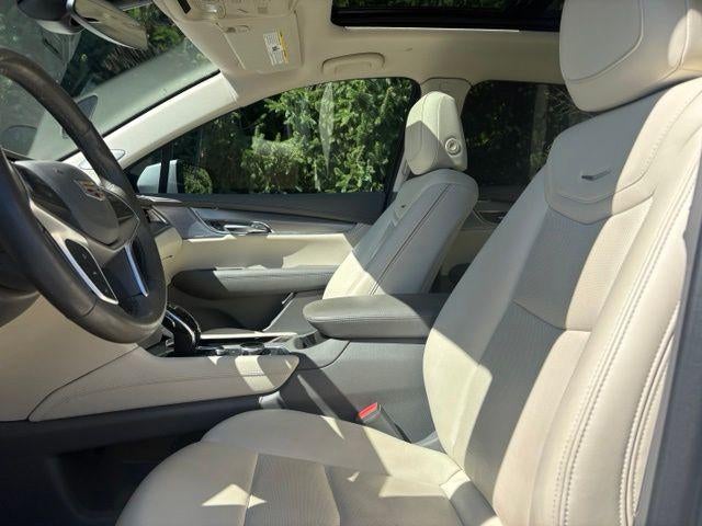 2024 Cadillac XT5 FWD Premium Luxury