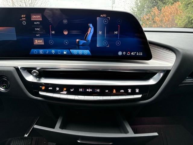 2024 Cadillac LYRIQ Sport