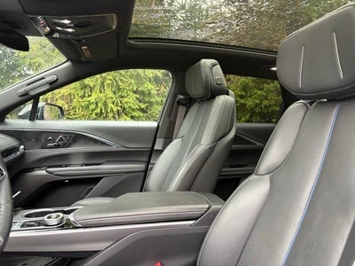2024 Cadillac LYRIQ Sport