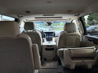 2019 Cadillac Escalade Luxury