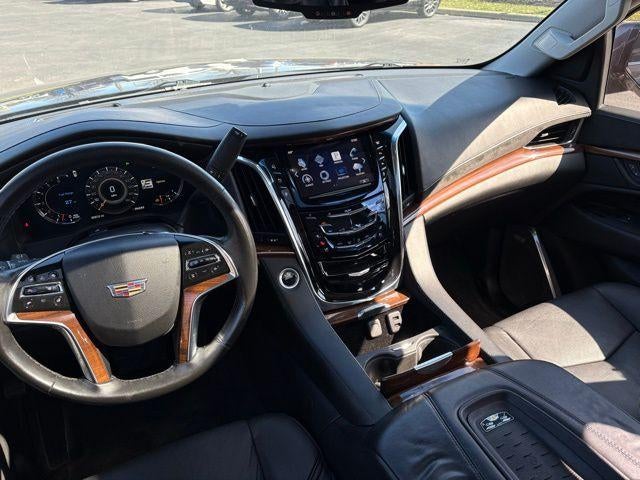 2016 Cadillac Escalade Luxury Collection