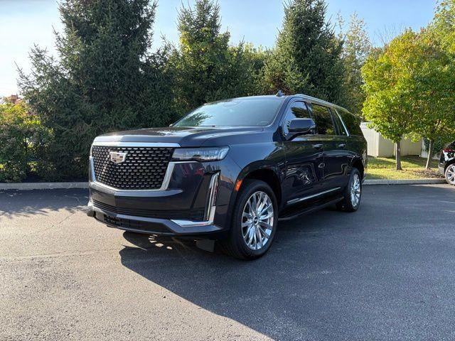 2022 Cadillac Escalade ESV 4WD Premium Luxury's photo