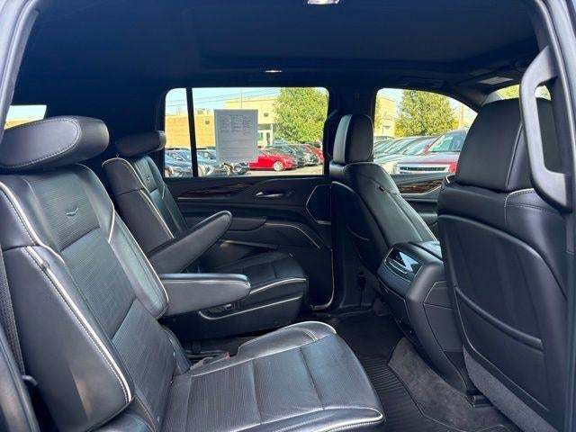 2022 Cadillac Escalade ESV Premium Luxury