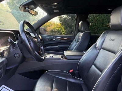 2022 Cadillac Escalade ESV Premium Luxury