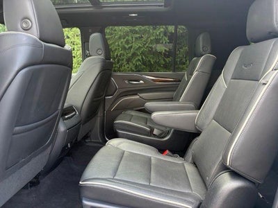 2023 Cadillac Escalade ESV 4WD Premium Luxury