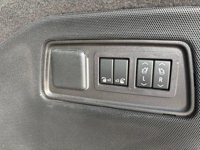 2023 Cadillac Escalade ESV 4WD Premium Luxury