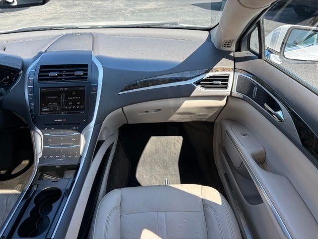 2016 Lincoln MKZ Base