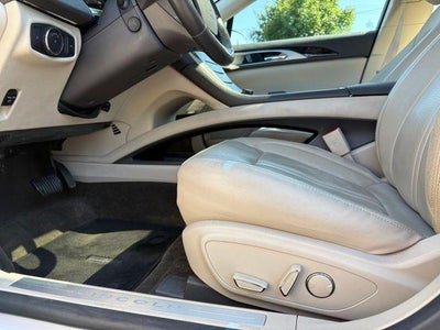 2016 Lincoln MKZ Base
